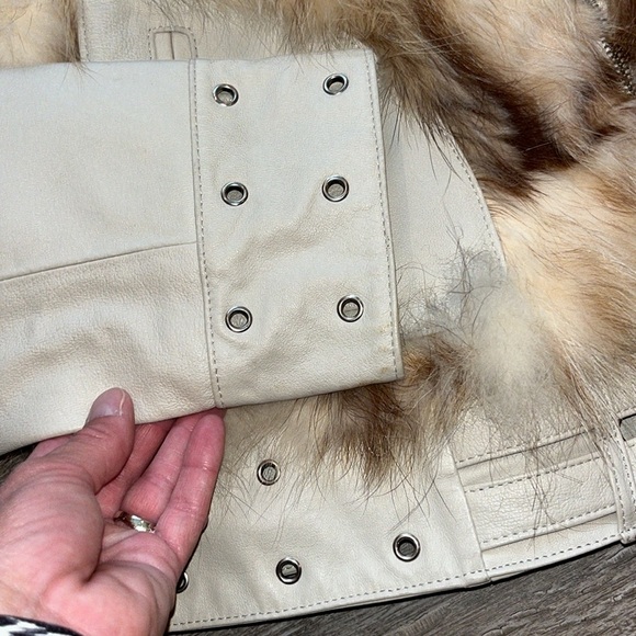 GORGEOUS Ivory genuine leather moto jacket coat fur trim studded sharif size L - Picture 11 of 17